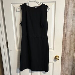Old Navy Black Sleeveless Shift Dress